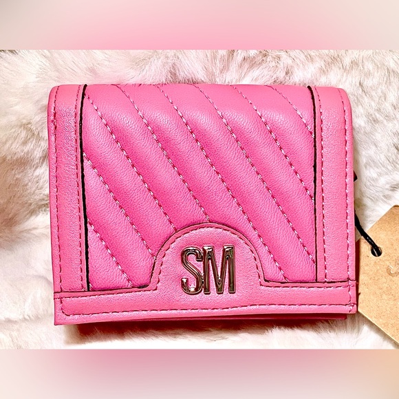 Steve Madden Handbags - Steve Madden Pink Quilted Wallet